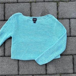 Aqua/ light blue quarter length top
